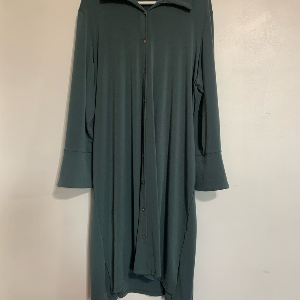 Elegant Teal Button-Down Dress